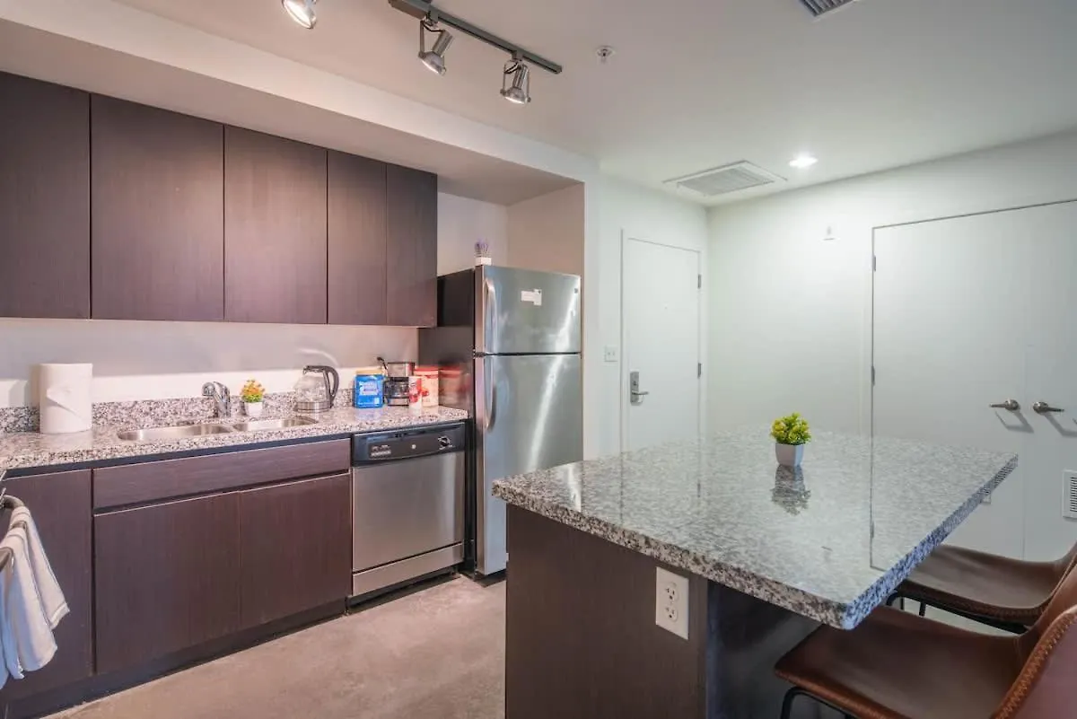 Charming 2Bd - Central Downtown - Gym, Pool, Parking Phoenix 0*,