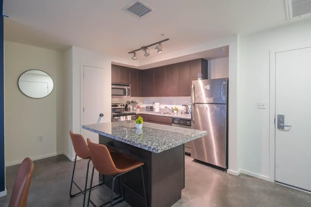 Apartment Charming 2Bd - Central Downtown - Gym, Pool, Parking Phoenix