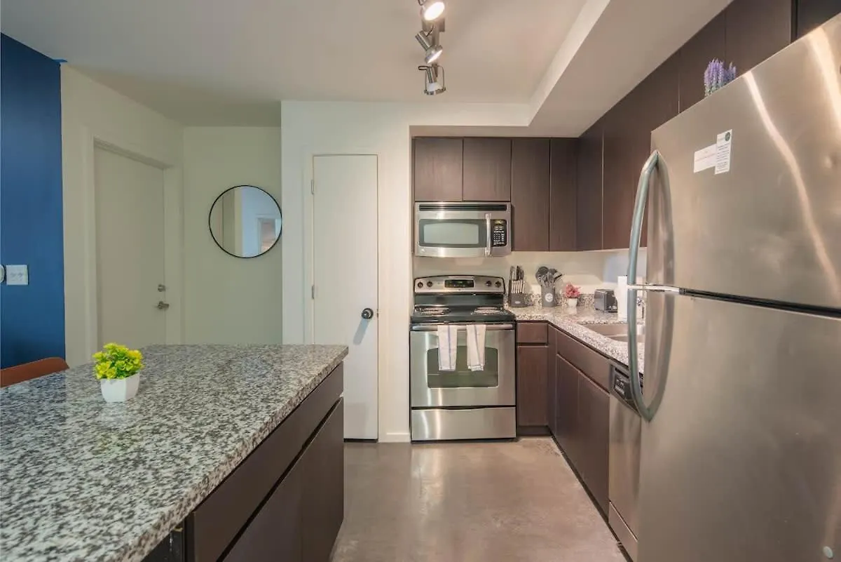 Charming 2Bd - Central Downtown - Gym, Pool, Parking Phoenix Apartment